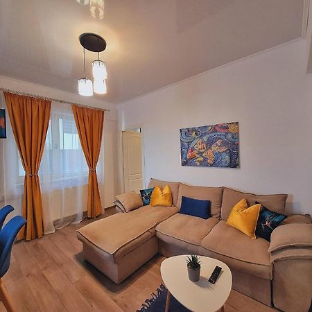 Apartament Gabrox Năvodari Екстериор снимка
